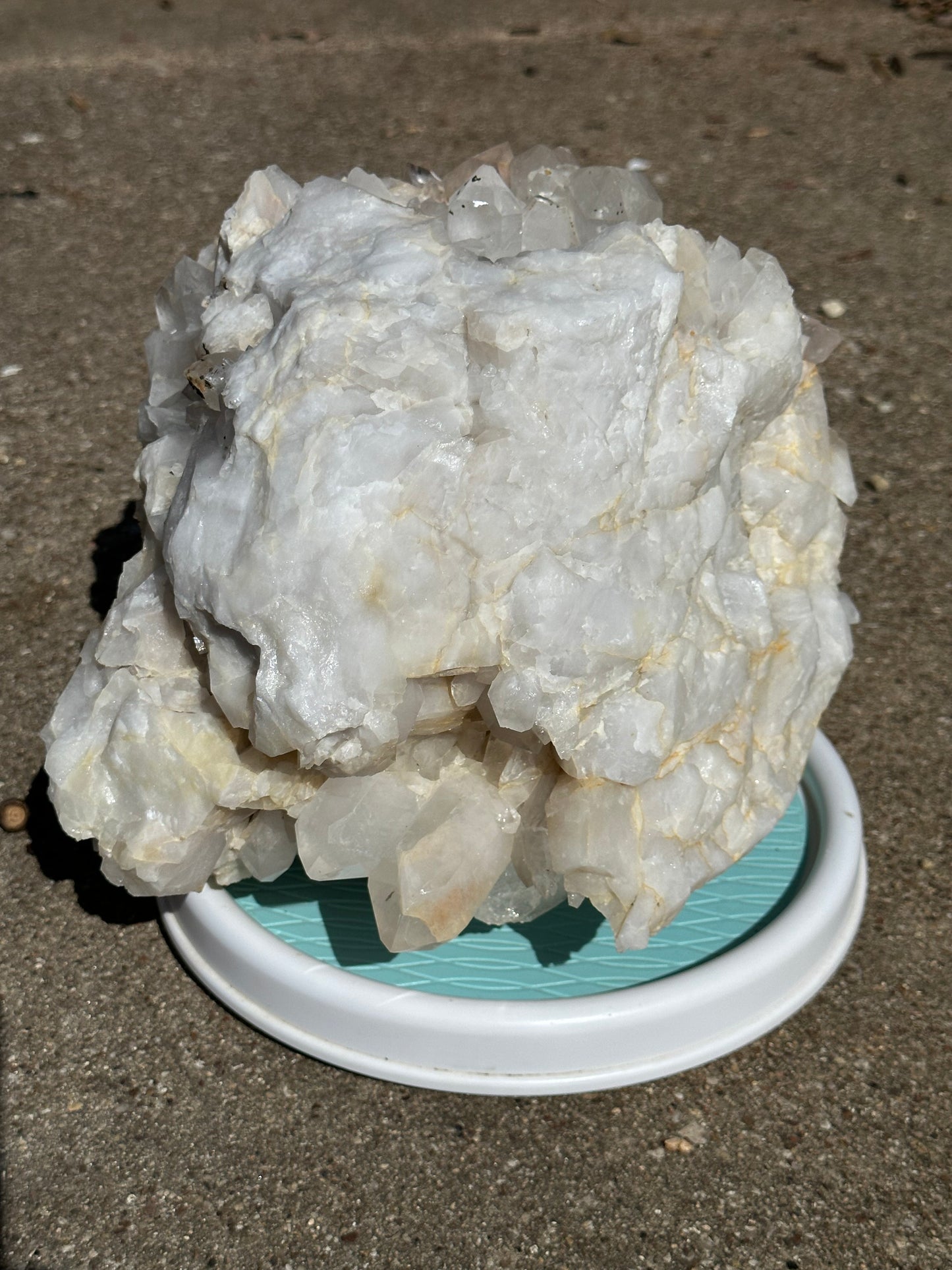 Quartz cluster